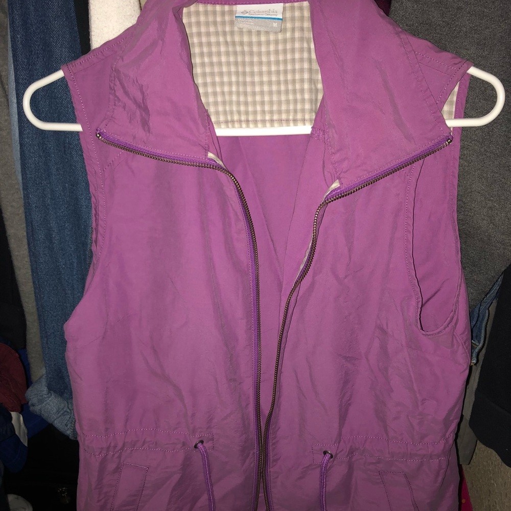 Columbia vest